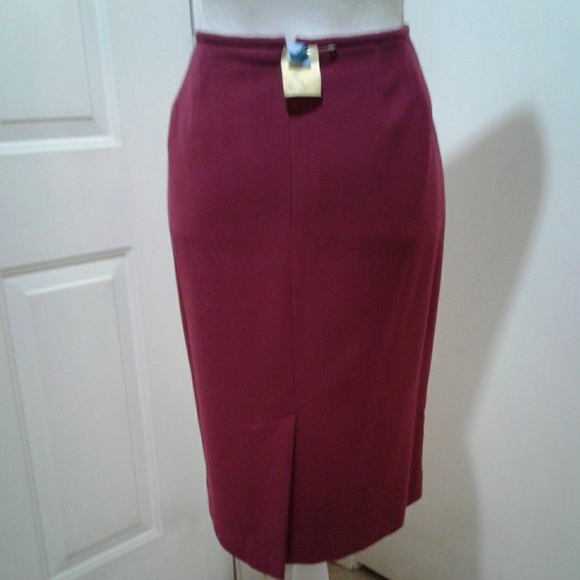 🌺Like New Calvin Klein 2 Piece Skirt Suit - Picture 5 of 8
